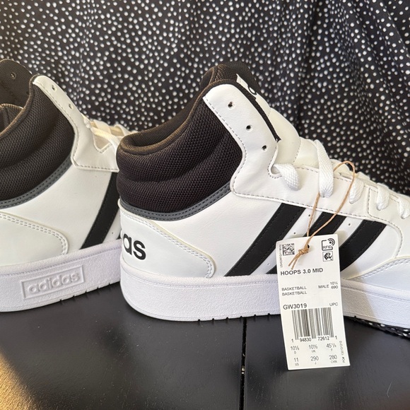 NEW - Adidas Hoops 3.0 MID - White/Black Men’s size 11 - with box - Basketball - Picture 5 of 14